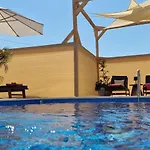 Eight8holiday With Heated Pool Near Split Villa