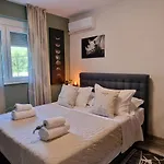 Villa Eight8holiday With Heated Pool Near Split Kastela