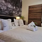 Villa Eight8holiday With Heated Pool Near Split Kastela