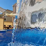 Eight8holiday With Heated Pool Near Split Villa *