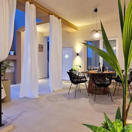 Eight8holiday With Heated Pool Near Split Villa