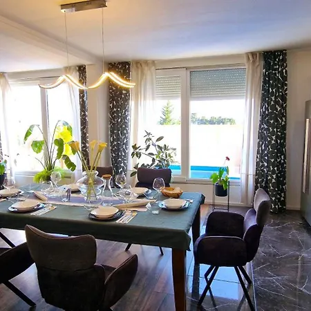 Eight8holiday With Heated Pool Near Split Villa Kastela