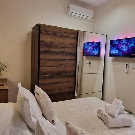 Villa Eight8holiday With Heated Pool Near Split *