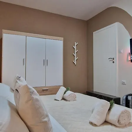 Eight8holiday With Heated Pool Near Split * Kastela
