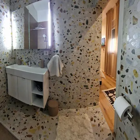Eight8holiday With Heated Pool Near Split *