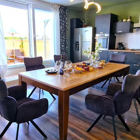 Villa Eight8holiday With Heated Pool Near Split