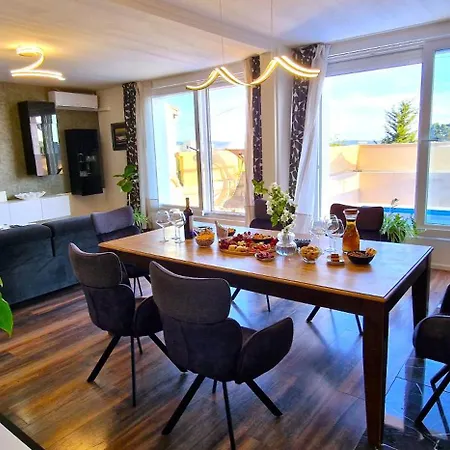 Villa Eight8holiday With Heated Pool Near Split *